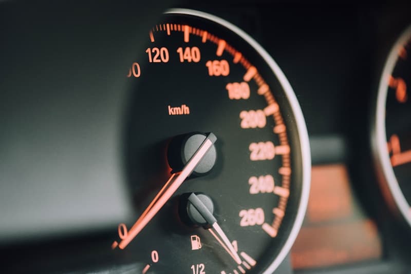 Speedometer showing live speed